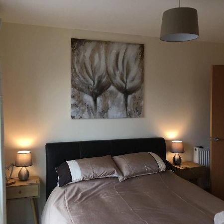 Penthouse Apartment On The River - 65 Skipper Way St Neots Extérieur photo