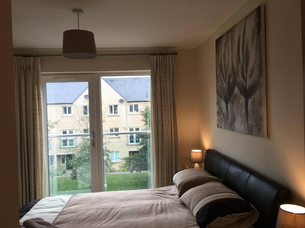 Penthouse Apartment On The River - 65 Skipper Way St Neots Extérieur photo