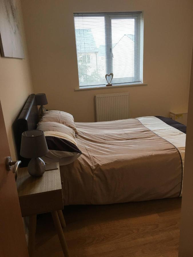 Penthouse Apartment On The River - 65 Skipper Way St Neots Extérieur photo