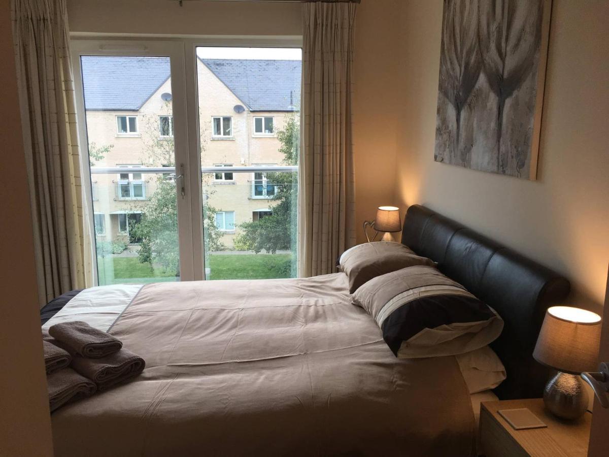 Penthouse Apartment On The River - 65 Skipper Way St Neots Extérieur photo