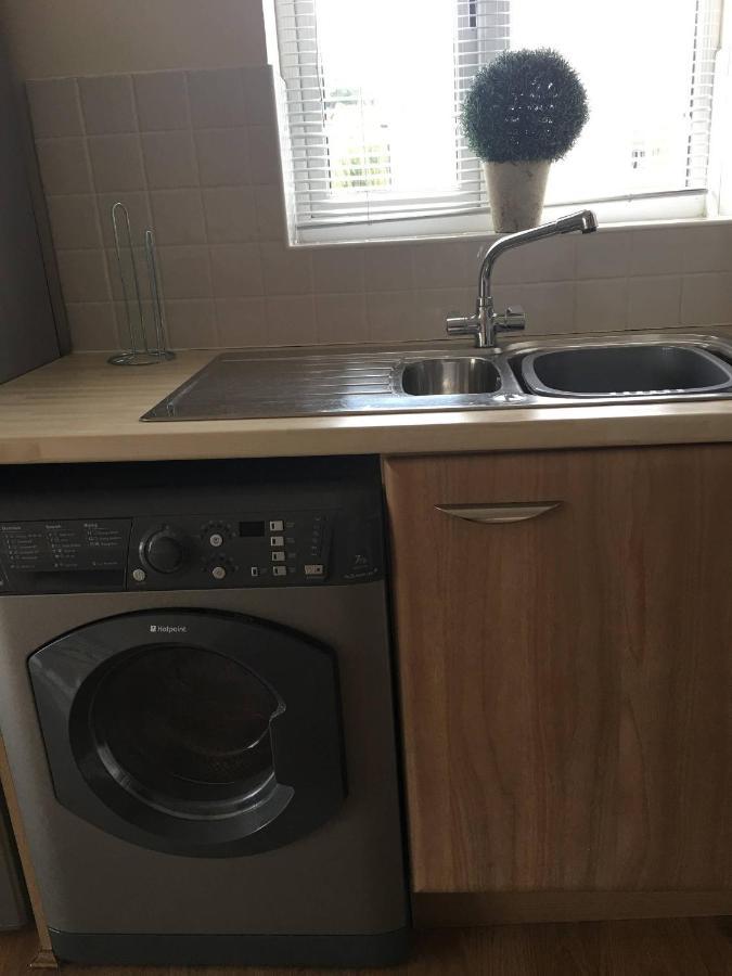 Penthouse Apartment On The River - 65 Skipper Way St Neots Extérieur photo