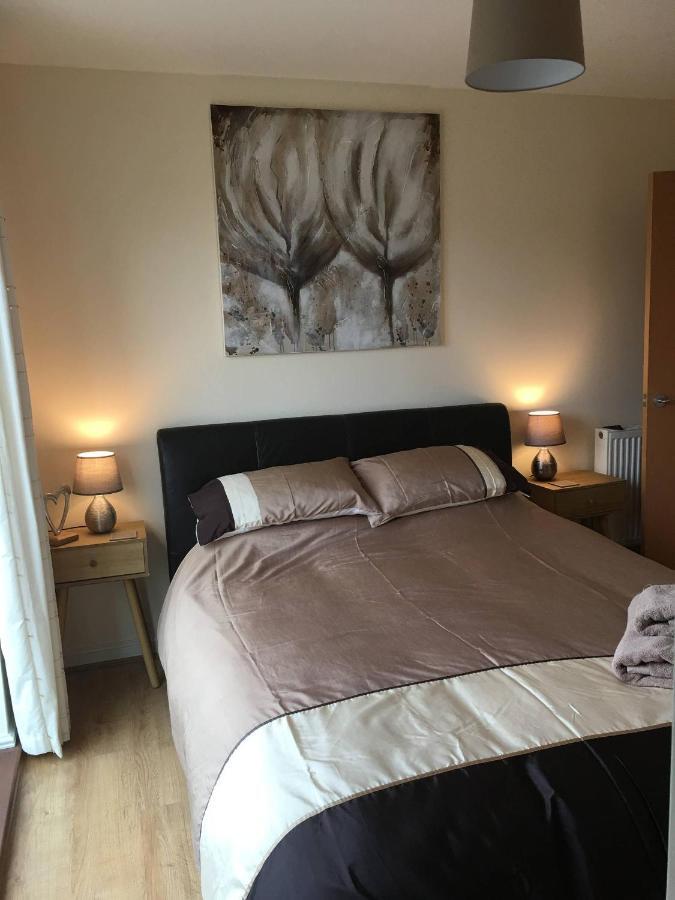 Penthouse Apartment On The River - 65 Skipper Way St Neots Extérieur photo